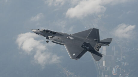 “중력가속도 50G로 적 전투기 박살 낸다” …KF-21에 장착될 한국산 무기, 드디어 이렇게 개발된다