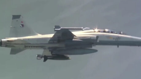 “한국산 미사일에 캄보디아 초토화” …한국 무기가 설마 이 정도? 전 국민 놀라게 한 소식 봤더니