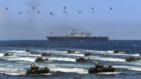 “이재명 대통령도 ‘이상하다’ 목소리” …육군도, 해군도 싫다고 거부, 왜 자꾸 해병대만 치이나 봤더니