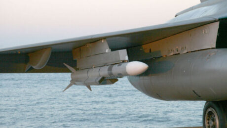 “한국이 미국보다 먼저 해냈다” …87km 떨어진 적도 그대로 ‘펑’, KF-21이 만든 세계 최초 기록