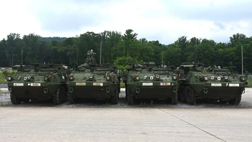 스트라이커 장갑차