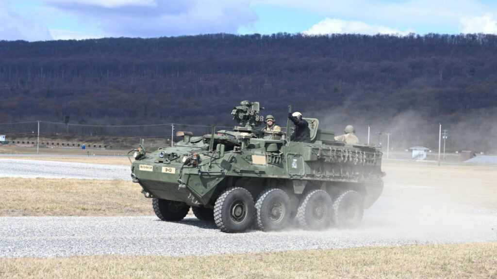 스트라이커 장갑차